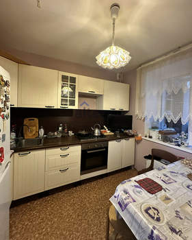 2-к квартира, вторичка, 57м2, 1/9 этаж