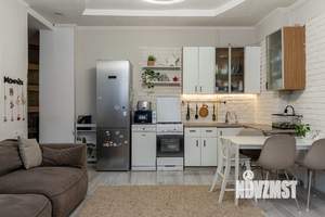 2-к квартира, вторичка, 70м2, 1/4 этаж