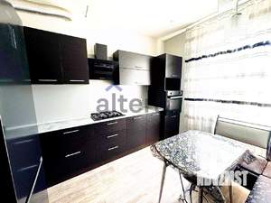 2-к квартира, вторичка, 70м2, 3/3 этаж