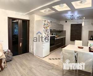 2-к квартира, вторичка, 72м2, 1/10 этаж