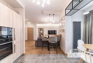 3-к квартира, вторичка, 101м2, 3/5 этаж