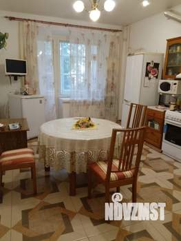 2-к квартира, вторичка, 110м2, 1/5 этаж