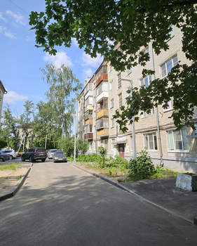 2-к квартира, вторичка, 42м2, 1/5 этаж