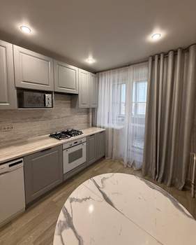 3-к квартира, вторичка, 67м2, 10/10 этаж