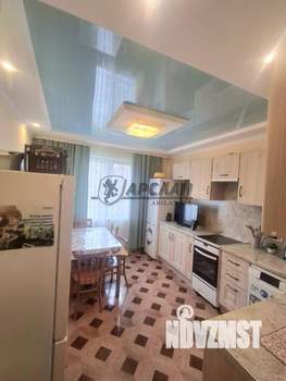2-к квартира, вторичка, 57м2, 10/18 этаж
