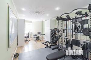 4-к квартира, вторичка, 141м2, 4/5 этаж