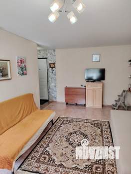2-к квартира, вторичка, 54м2, 1/9 этаж