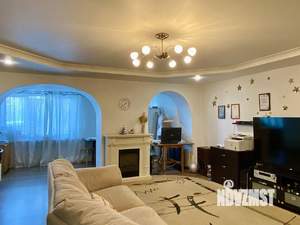 3-к квартира, вторичка, 102м2, 1/5 этаж