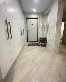 4-к квартира, вторичка, 95м2, 5/10 этаж