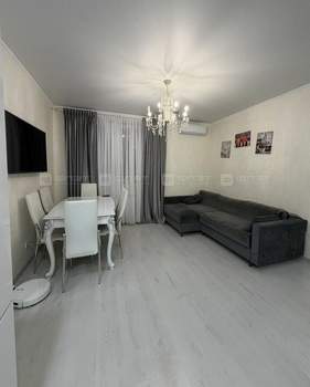 3-к квартира, вторичка, 70м2, 12/15 этаж
