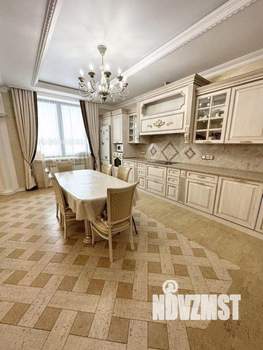 3-к квартира, вторичка, 132м2, 6/8 этаж