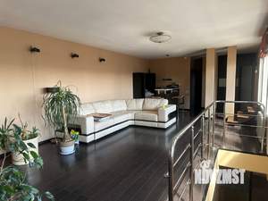 4-к квартира, вторичка, 201м2, 5/5 этаж