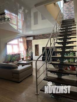 4-к квартира, вторичка, 201м2, 5/5 этаж