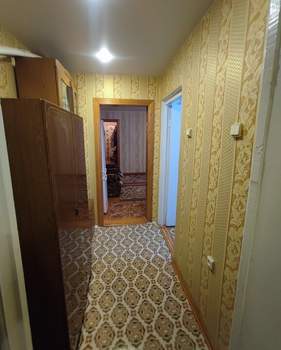 3-к квартира, вторичка, 54м2, 1/3 этаж
