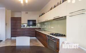 4-к квартира, вторичка, 116м2, 4/6 этаж