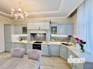 3-к квартира, вторичка, 118м2, 3/18 этаж