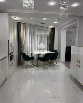 3-к квартира, вторичка, 98м2, 15/18 этаж