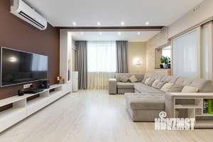 3-к квартира, вторичка, 101м2, 11/18 этаж