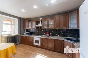 3-к квартира, вторичка, 104м2, 9/10 этаж