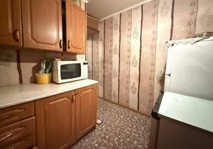 2-к квартира, вторичка, 43м2, 1/9 этаж