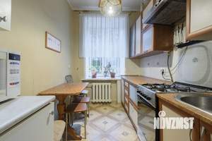 2-к квартира, вторичка, 52м2, 1/5 этаж