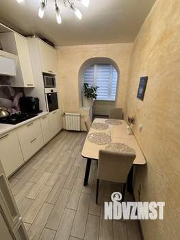 2-к квартира, вторичка, 56м2, 1/10 этаж