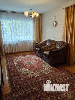3-к квартира, вторичка, 60м2, 1/5 этаж