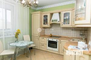 2-к квартира, вторичка, 61м2, 13/18 этаж