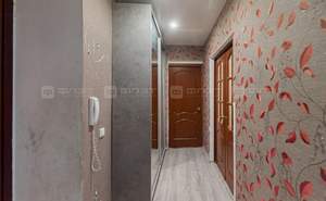 2-к квартира, вторичка, 58м2, 1/9 этаж