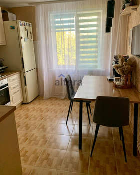 2-к квартира, вторичка, 50м2, 9/9 этаж