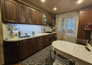 3-к квартира, вторичка, 75м2, 1/9 этаж