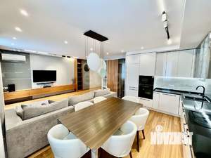 3-к квартира, вторичка, 109м2, 12/19 этаж