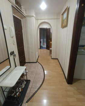 2-к квартира, вторичка, 61м2, 1/5 этаж