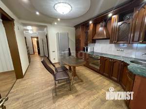 3-к квартира, вторичка, 100м2, 1/9 этаж