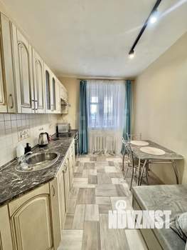 1-к квартира, вторичка, 42м2, 9/9 этаж