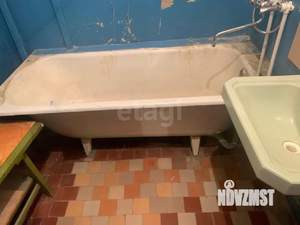 2-к квартира, вторичка, 52м2, 1/4 этаж