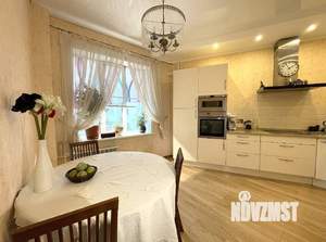 2-к квартира, вторичка, 71м2, 2/5 этаж
