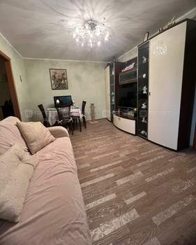 2-к квартира, вторичка, 46м2, 1/5 этаж