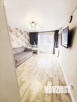 2-к квартира, вторичка, 63м2, 1/19 этаж
