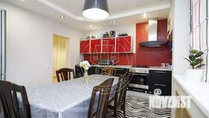 3-к квартира, вторичка, 103м2, 1/7 этаж