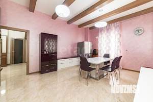 3-к квартира, вторичка, 110м2, 2/4 этаж