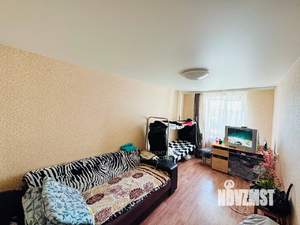 3-к квартира, вторичка, 65м2, 6/9 этаж