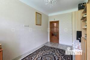 3-к квартира, вторичка, 81м2, 1/3 этаж