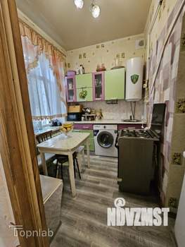 2-к квартира, вторичка, 42м2, 1/5 этаж