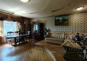 4-к квартира, вторичка, 158м2, 3/5 этаж