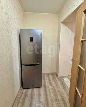 1-к квартира, вторичка, 42м2, 9/9 этаж