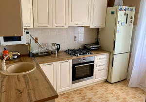 2-к квартира, вторичка, 50м2, 9/9 этаж