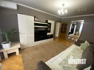 3-к квартира, вторичка, 58м2, 3/5 этаж