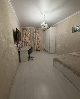 3-к квартира, вторичка, 70м2, 12/15 этаж