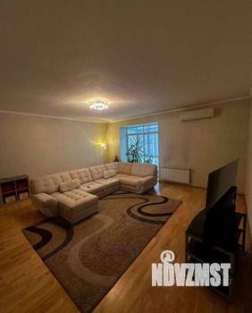 4-к квартира, вторичка, 153м2, 5/7 этаж